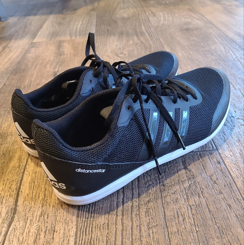 Adidas Distancestar Spikes - Size 6.5